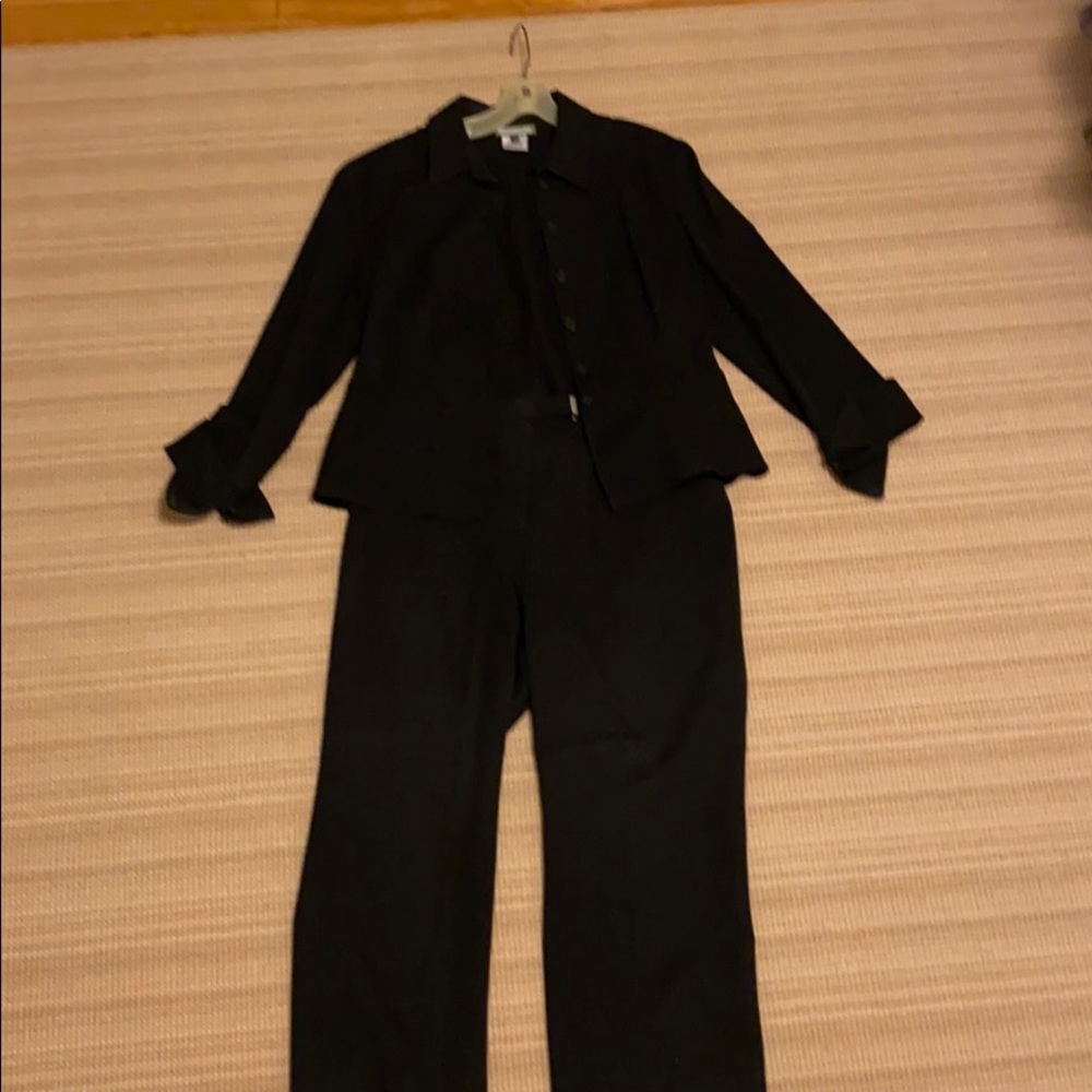 Black Thalian Black Pant Suit